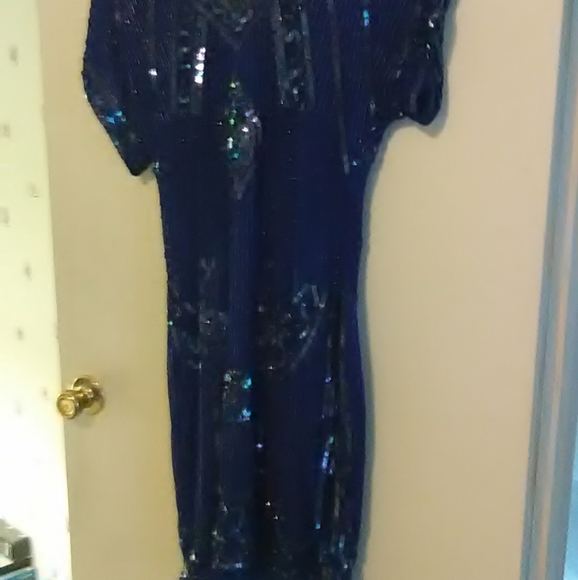 Women's dress - Picture 1 of 4